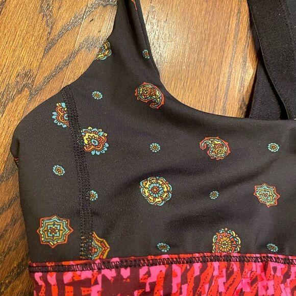 NWT Urban Outfitters Without Walls Mini Medallion Bra XS B-1343 - Picture 2 of 3